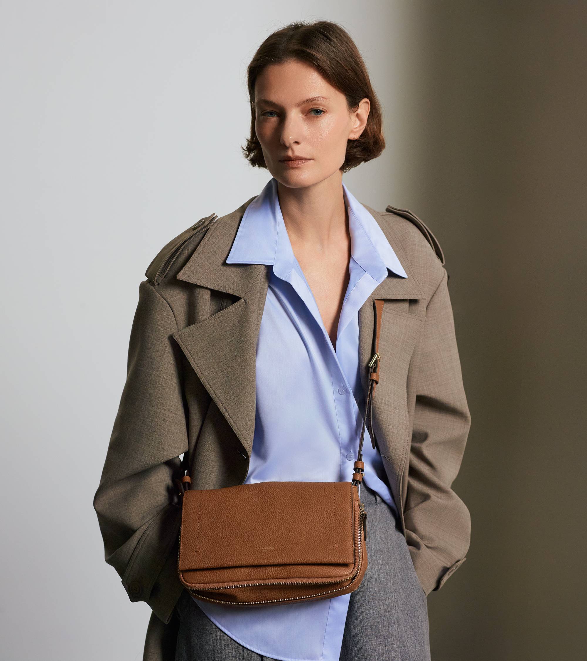 Kleine Umhängetasche Aurore aus genarbtem Leder