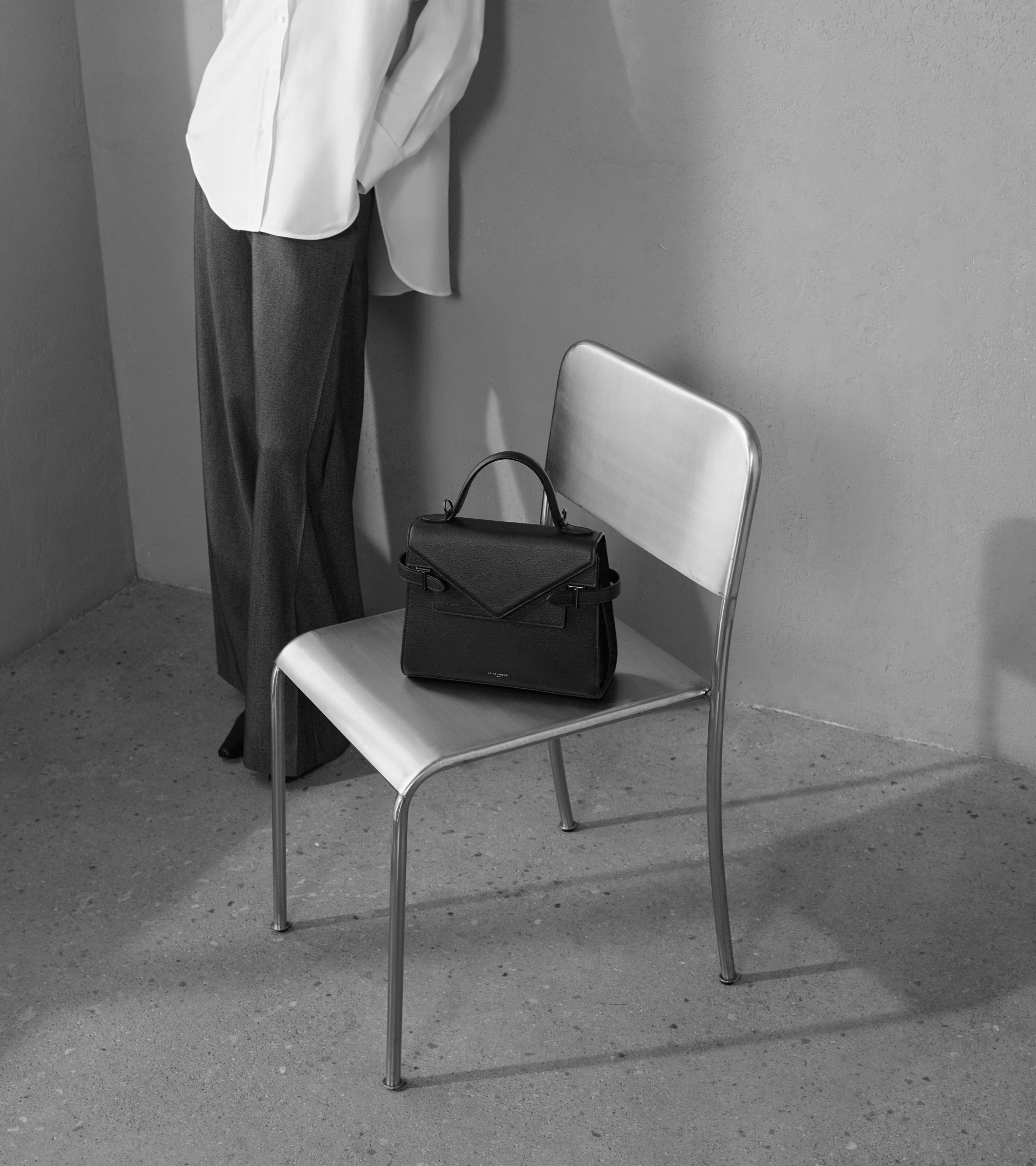 Sac à main double rabat moyen modèle Emilie en cuir grainé