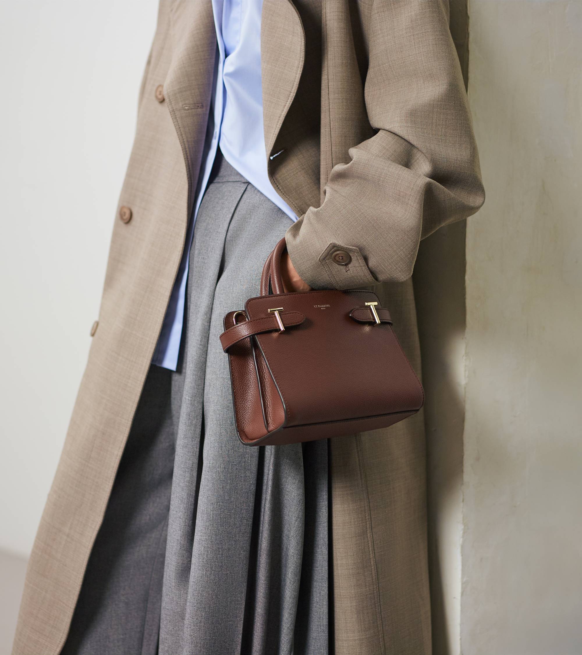 Kleine Handtasche Emilie aus genarbtem Leder mit Trageriemen