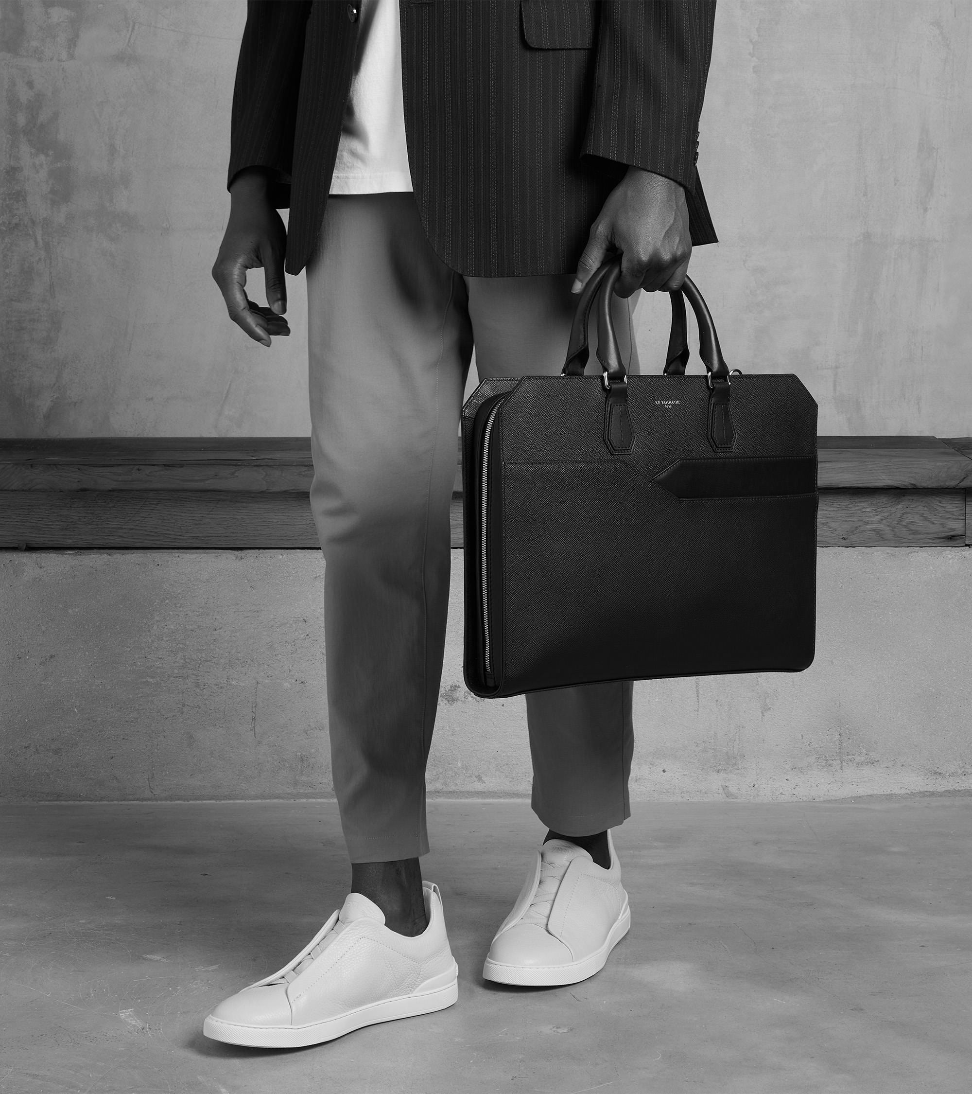 Dünne Aktentasche Gaston aus genarbtem Kreuzleder 15-Zoll