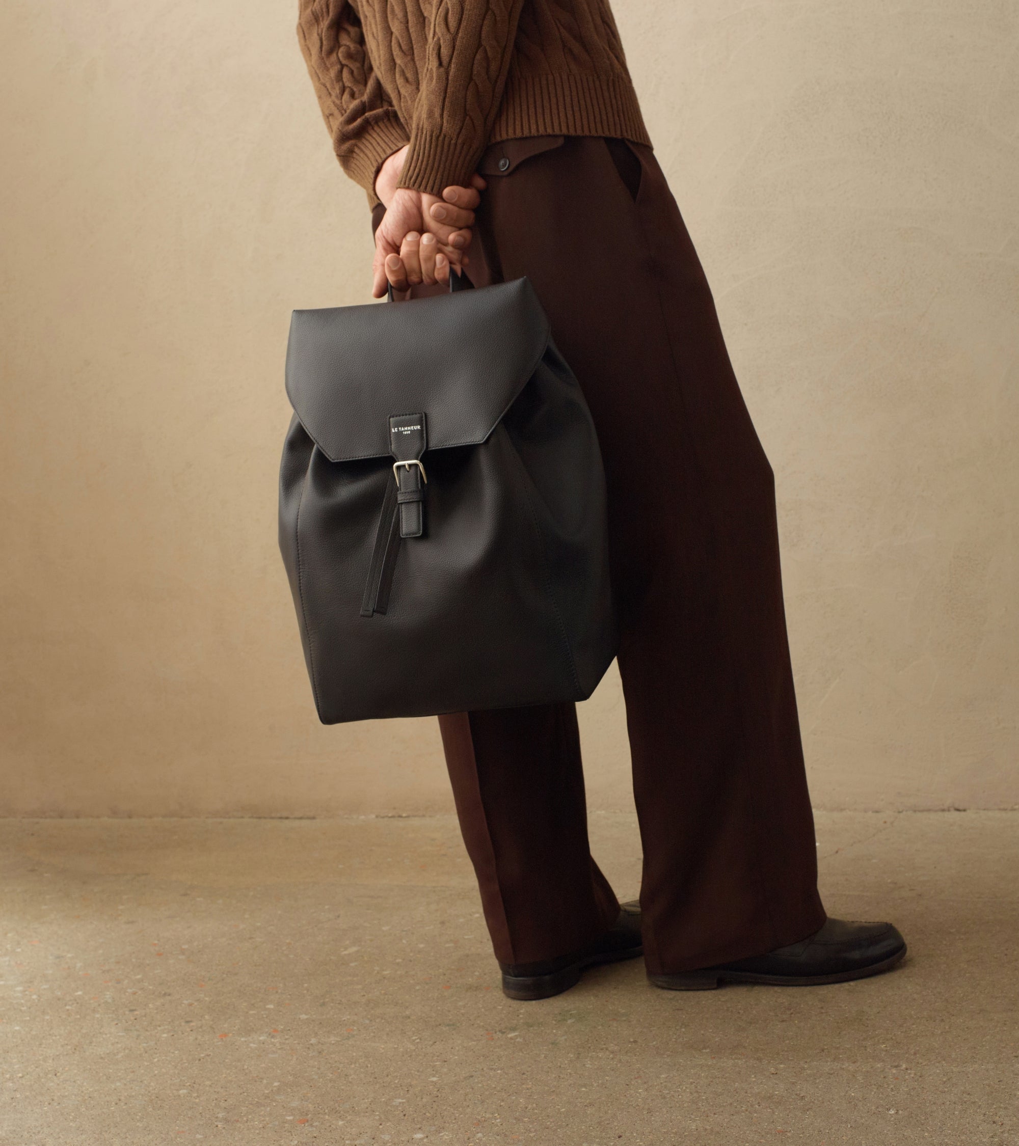 Mochila con solapa de piel texturizada Emile