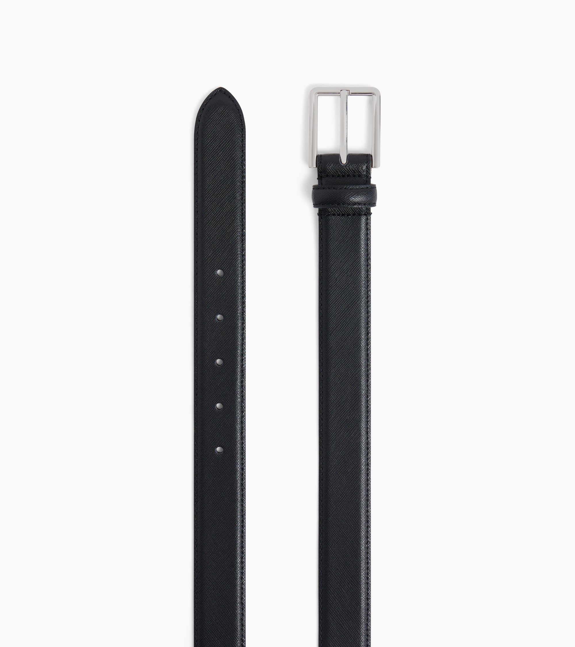 Cinturón de hombre con hebilla rectangular de cuero grabado