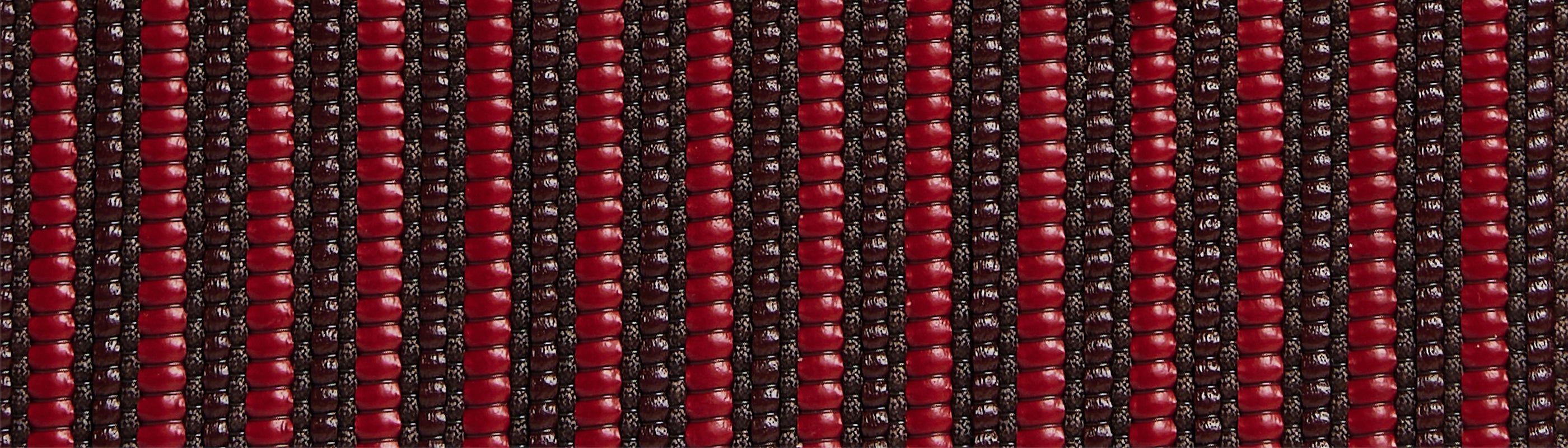 Nos pièces en cuir tressé