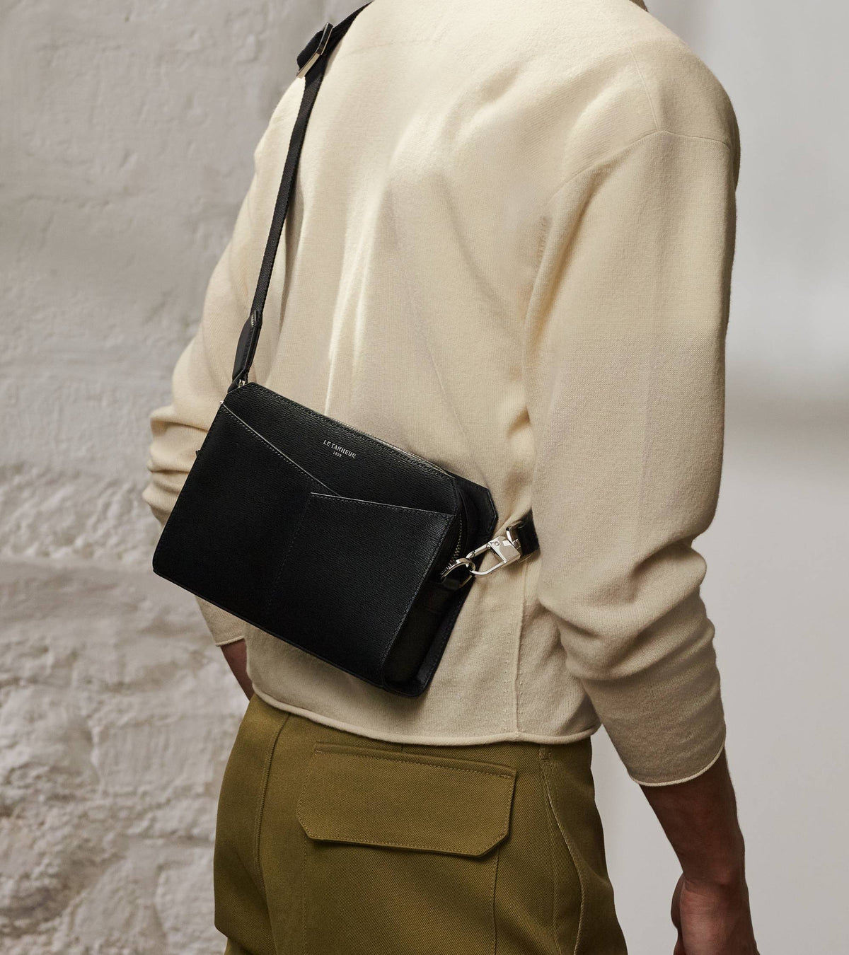 Anatole pouch with strap in bonded and smooth leather