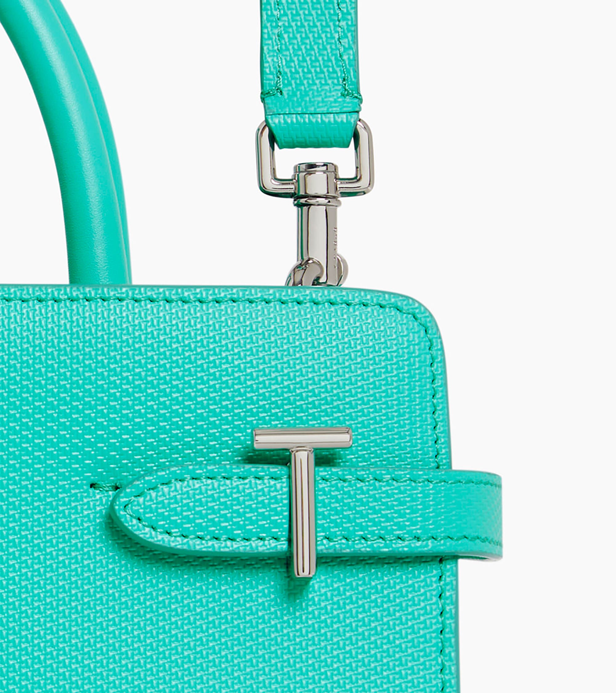 Emilie medium-sized handbag in T signature leather