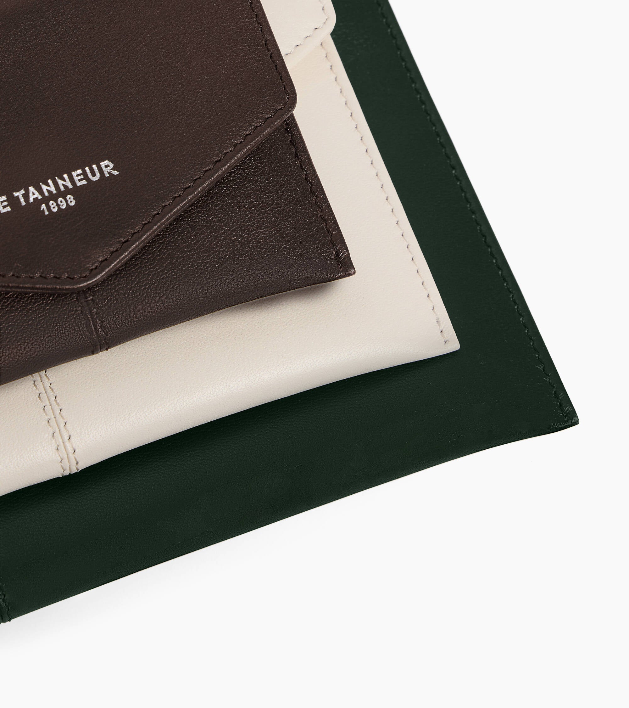 Trío de clutches Paulette de piel lisa