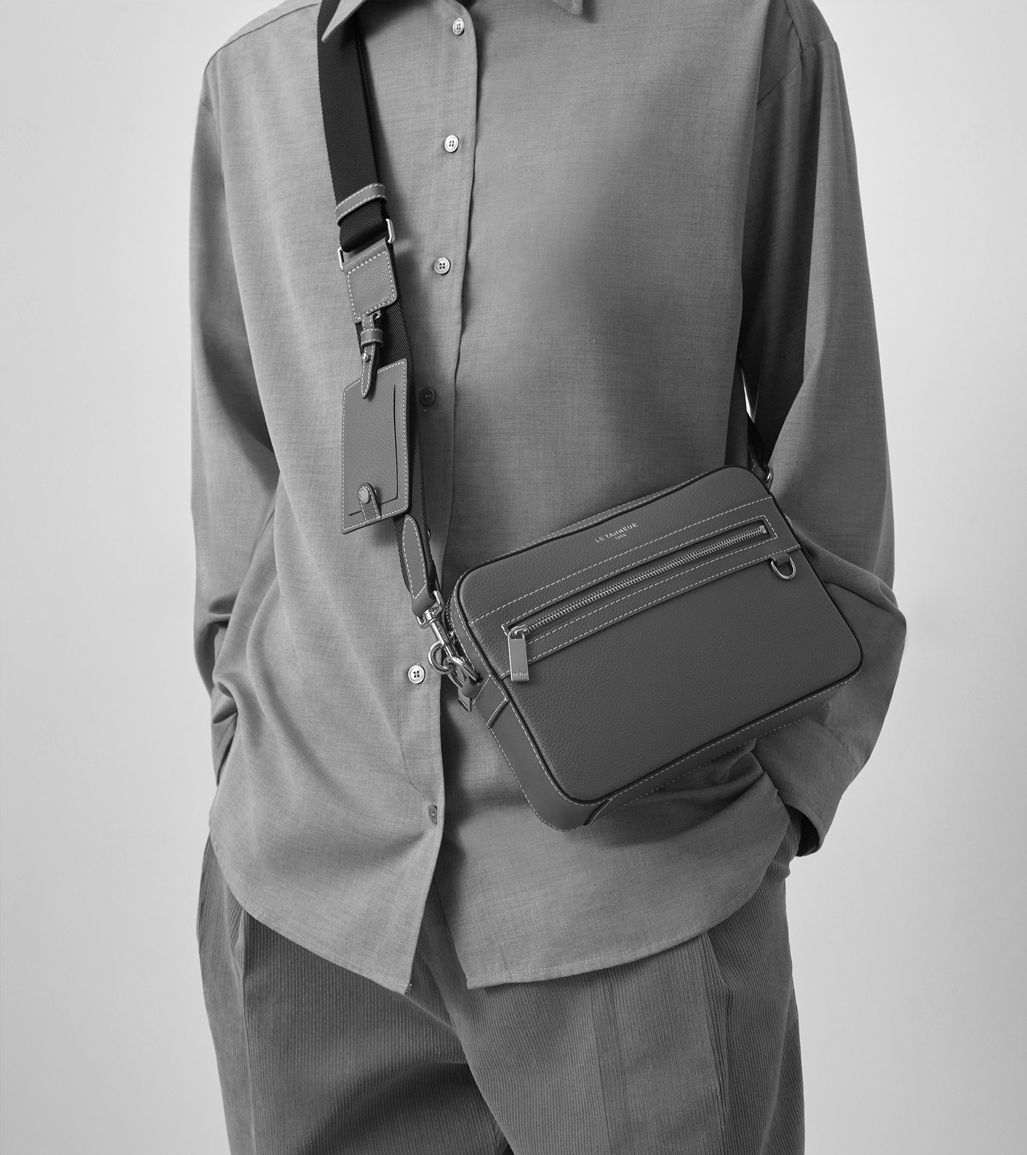 Bolso bandolera pequeño Émile de piel signature T