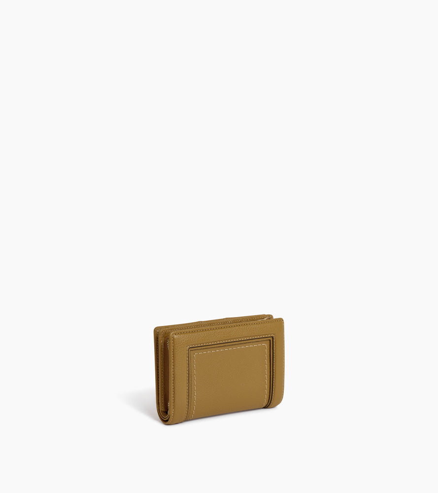 Ella medium wallet in grained leather