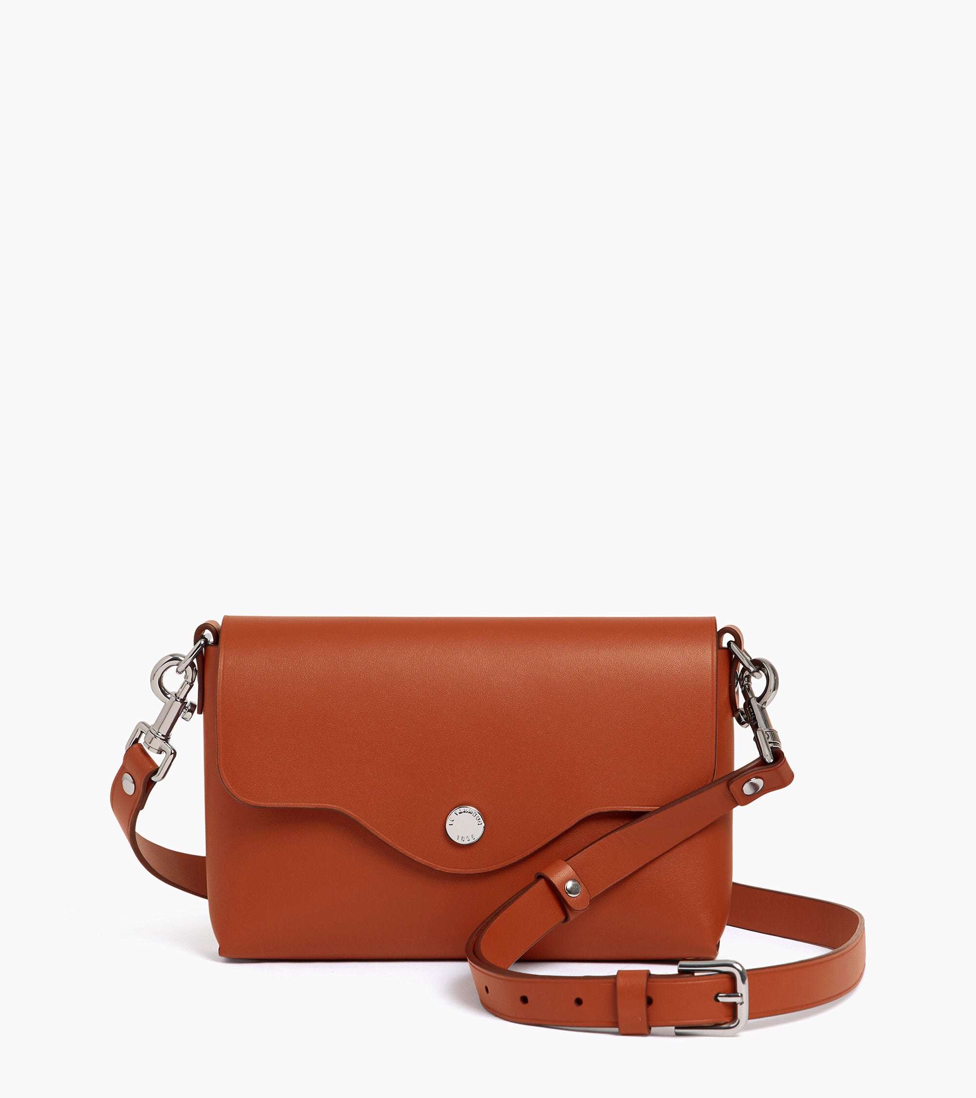 Sans Couture smooth leather pouch with flap and detachable shoulder straps